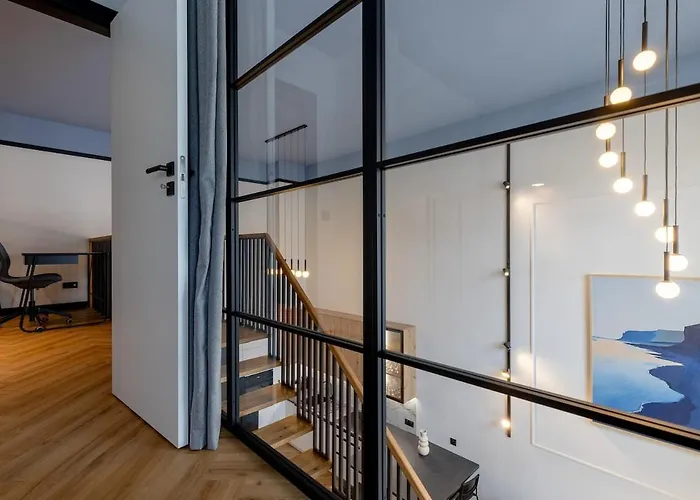 公寓 Citystay With A Mezzanine In The Heart Of 格丁尼亚